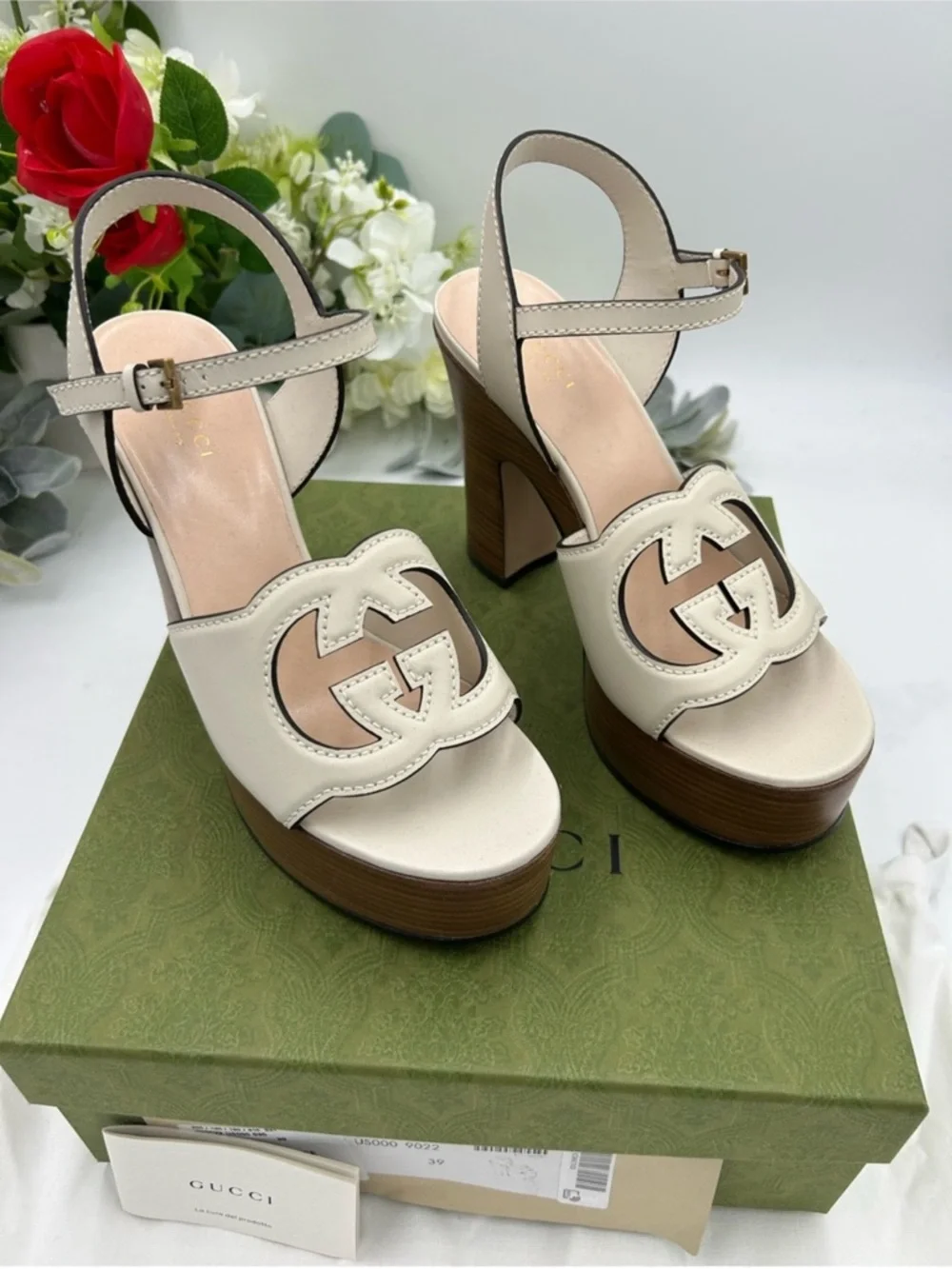 Women’s Gucci interlocking GG leather platform sandals size 39 made in Italy. - Picture 3 of 11